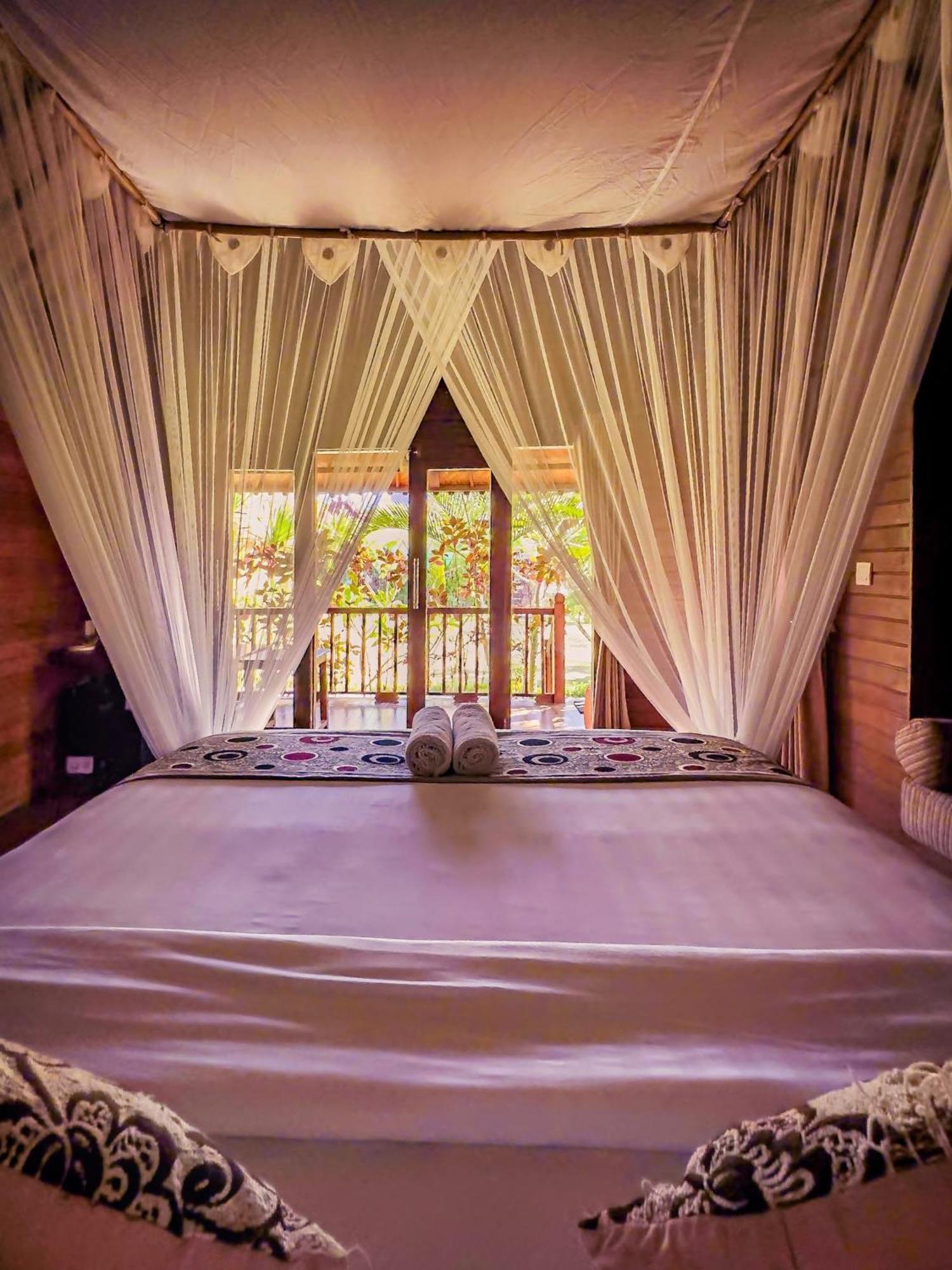 לינה וארוחת בוקר Island Garden Huts Lembongan מראה חיצוני תמונה