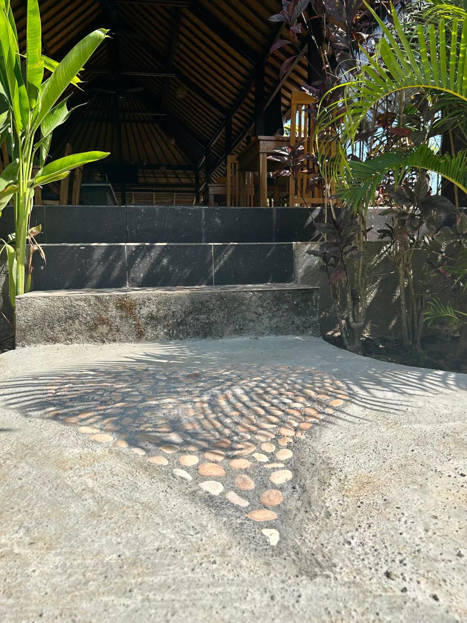 לינה וארוחת בוקר Island Garden Huts Lembongan מראה חיצוני תמונה